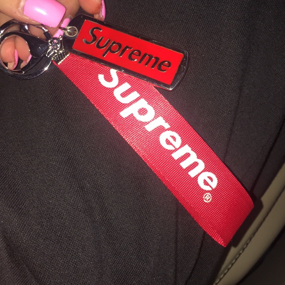 Supreme key chain